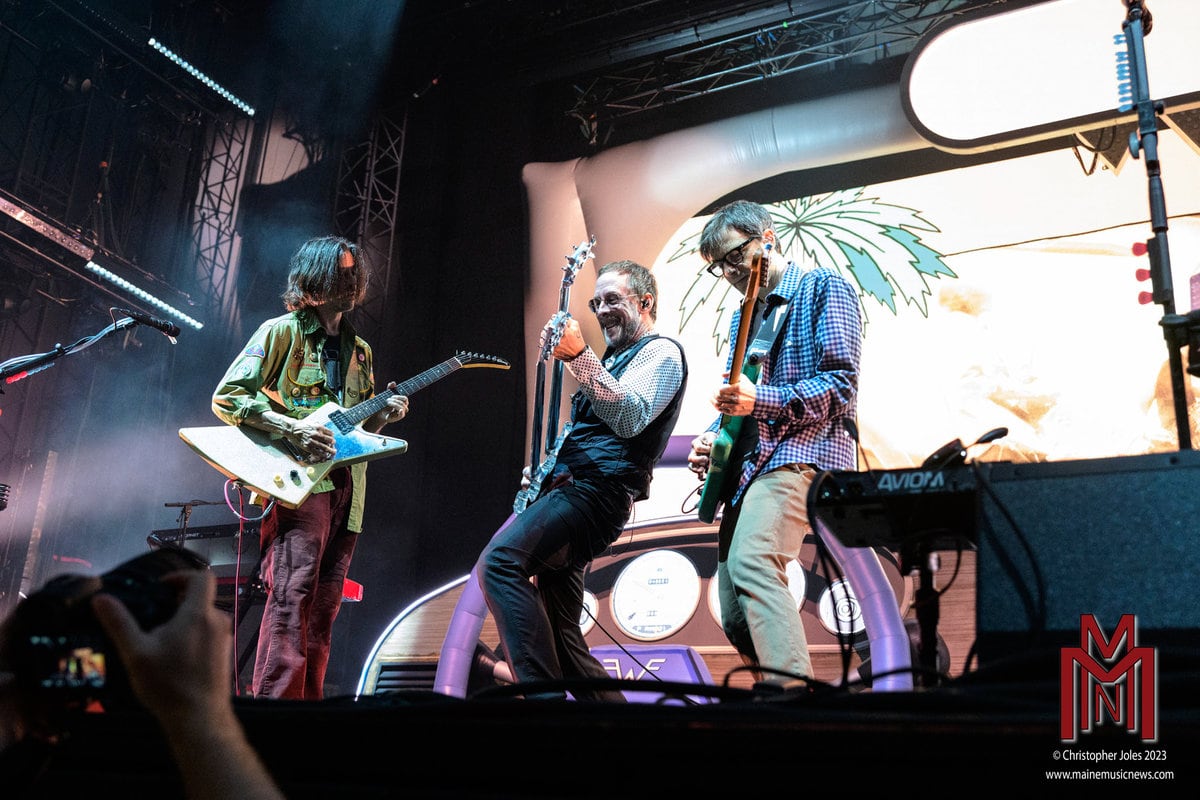 Read more about the article Indie Rock Roadtrip Triumph!  Weezer – Future Islands – Joyce Manor  Maine Savings Amphitheater June 30th, 2023
